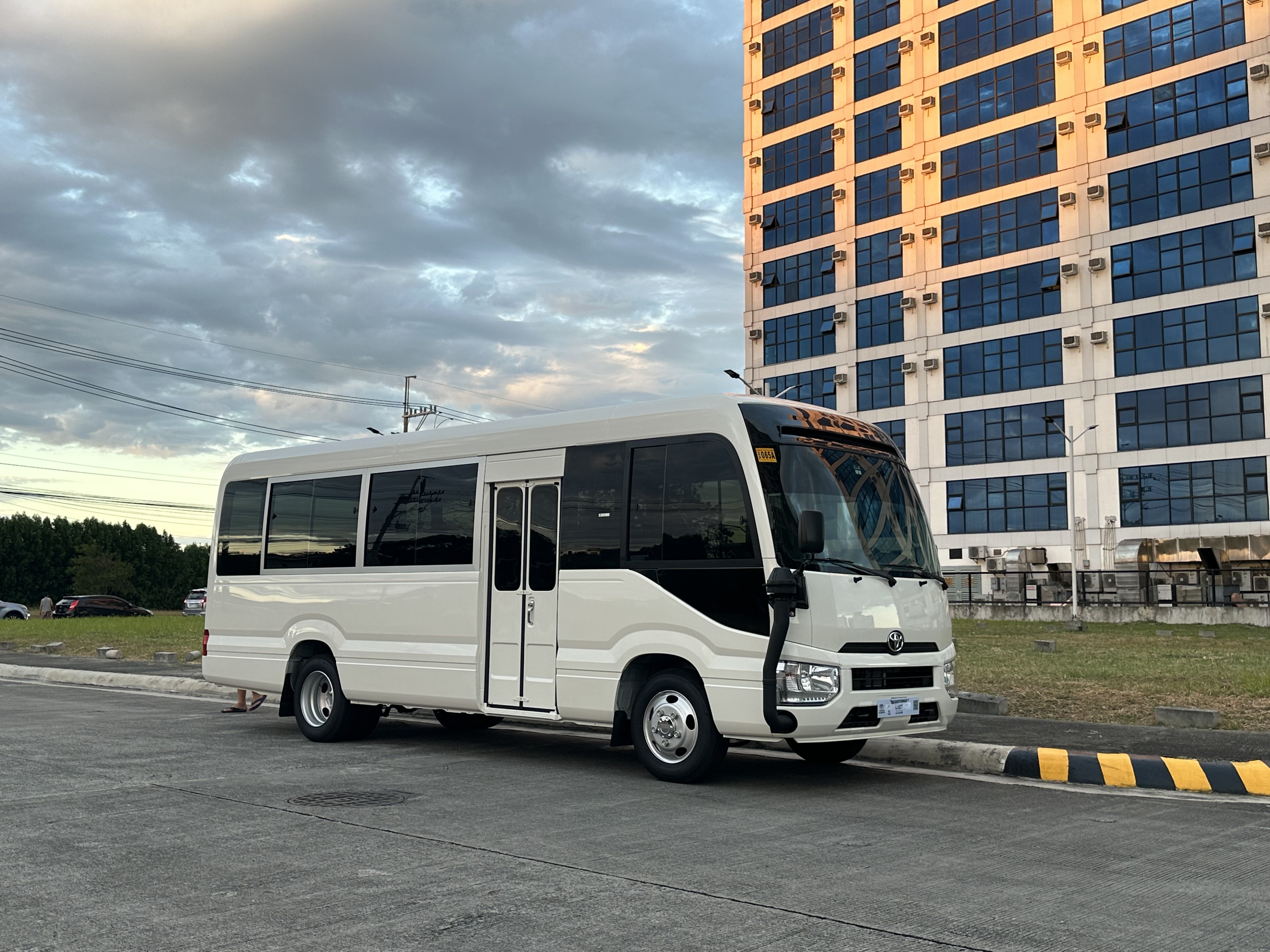 Toyota Coaster Exterior