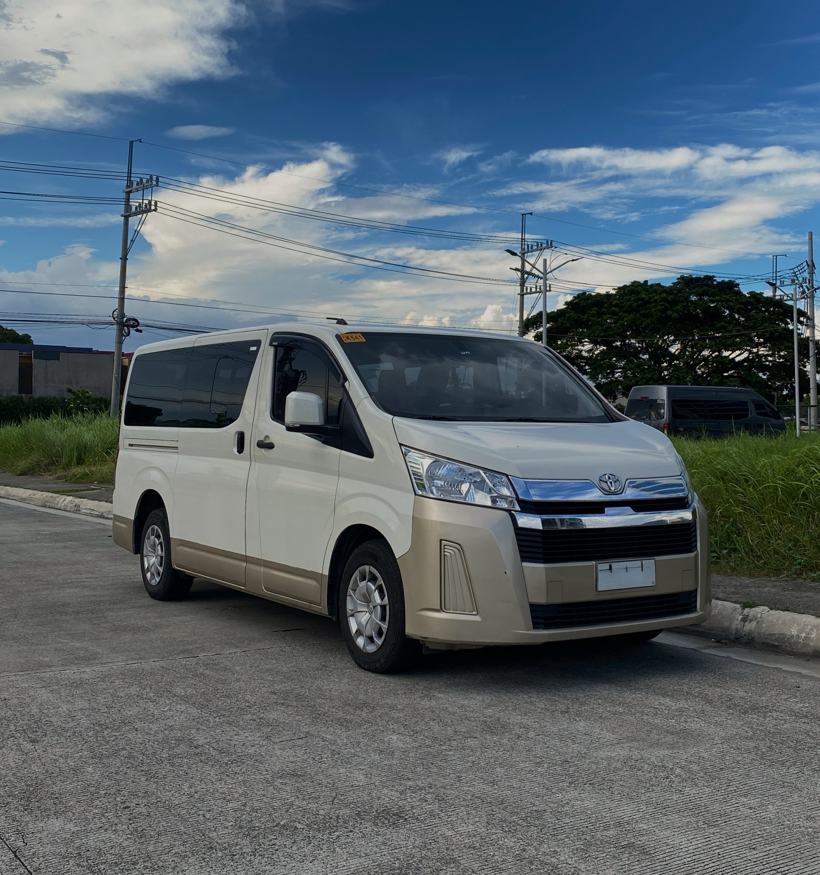 Toyota Commuter Exterior